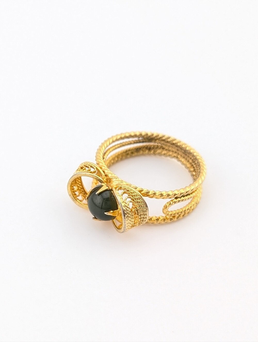 Vintage Gold Jade Bow Cocktail Ring - Estate Jewelry